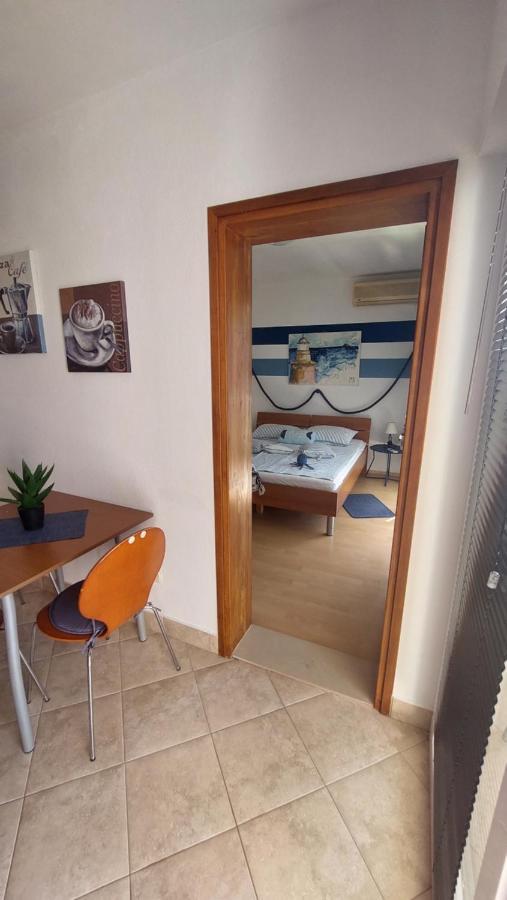 Apartments Eti Bol Extérieur photo