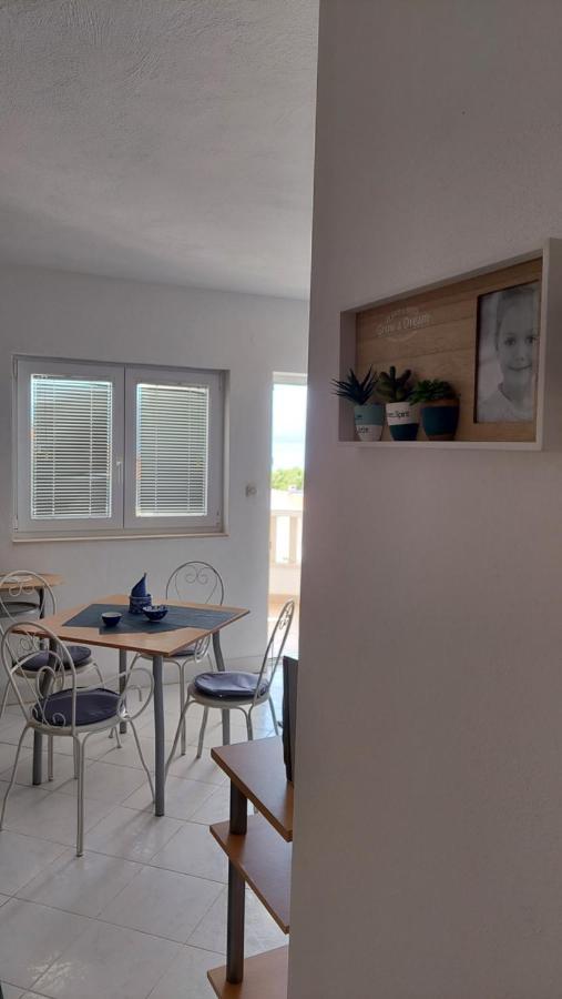 Apartments Eti Bol Extérieur photo