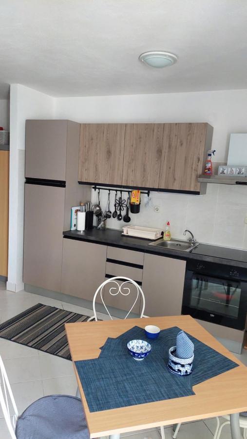 Apartments Eti Bol Extérieur photo