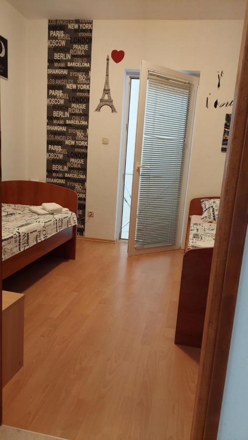 Apartments Eti Bol Extérieur photo