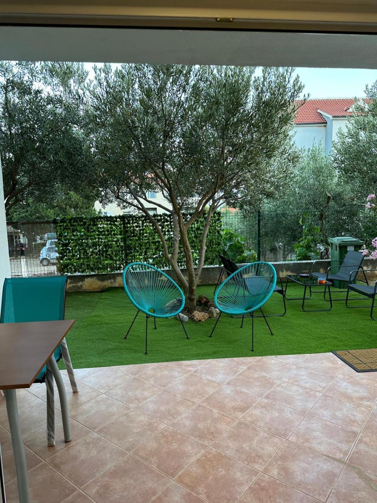 Apartments Eti Bol Extérieur photo